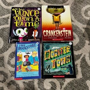 Halloween books (4)